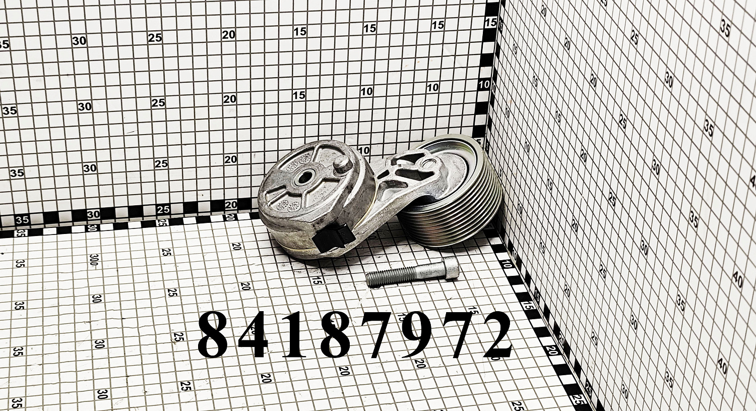 Натяжитель ремня 84187972 CNHi