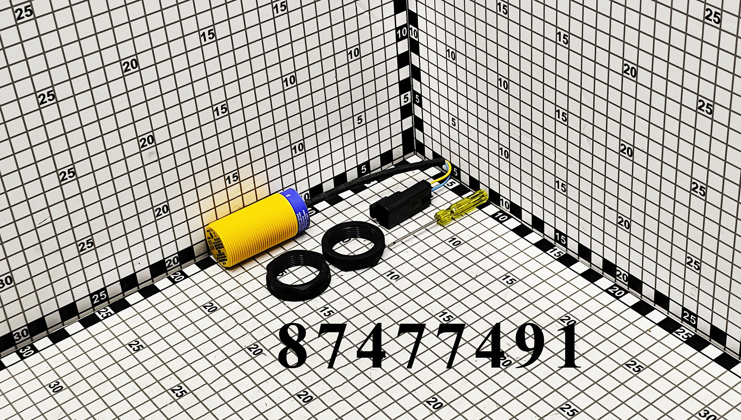 Датчик 87477491 CNHi