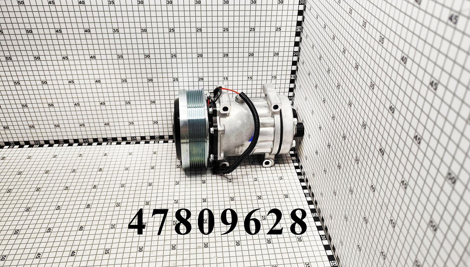 Компрессор кондиционера 47809628 CNHi