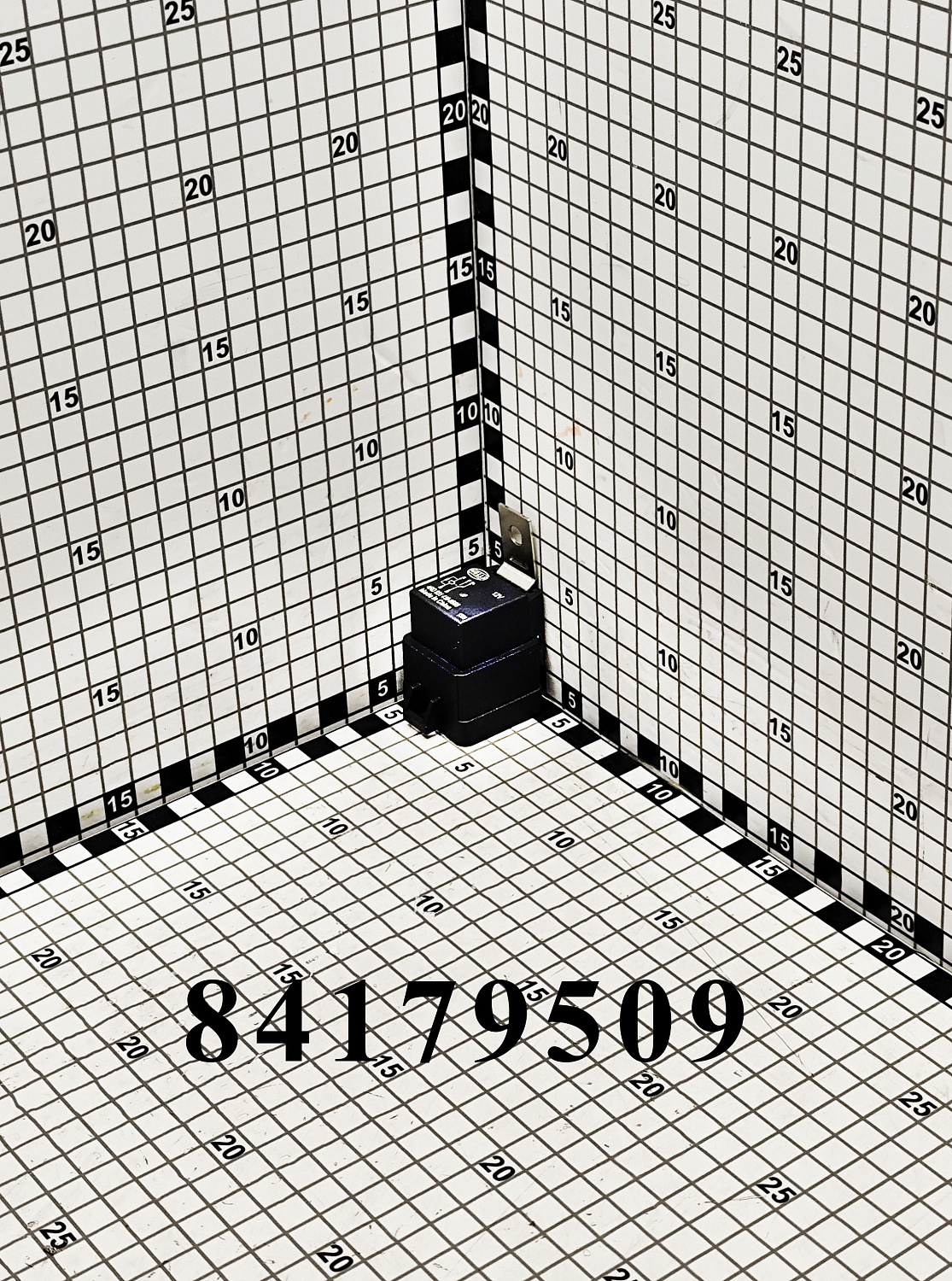 Реле 84179509 CNHi