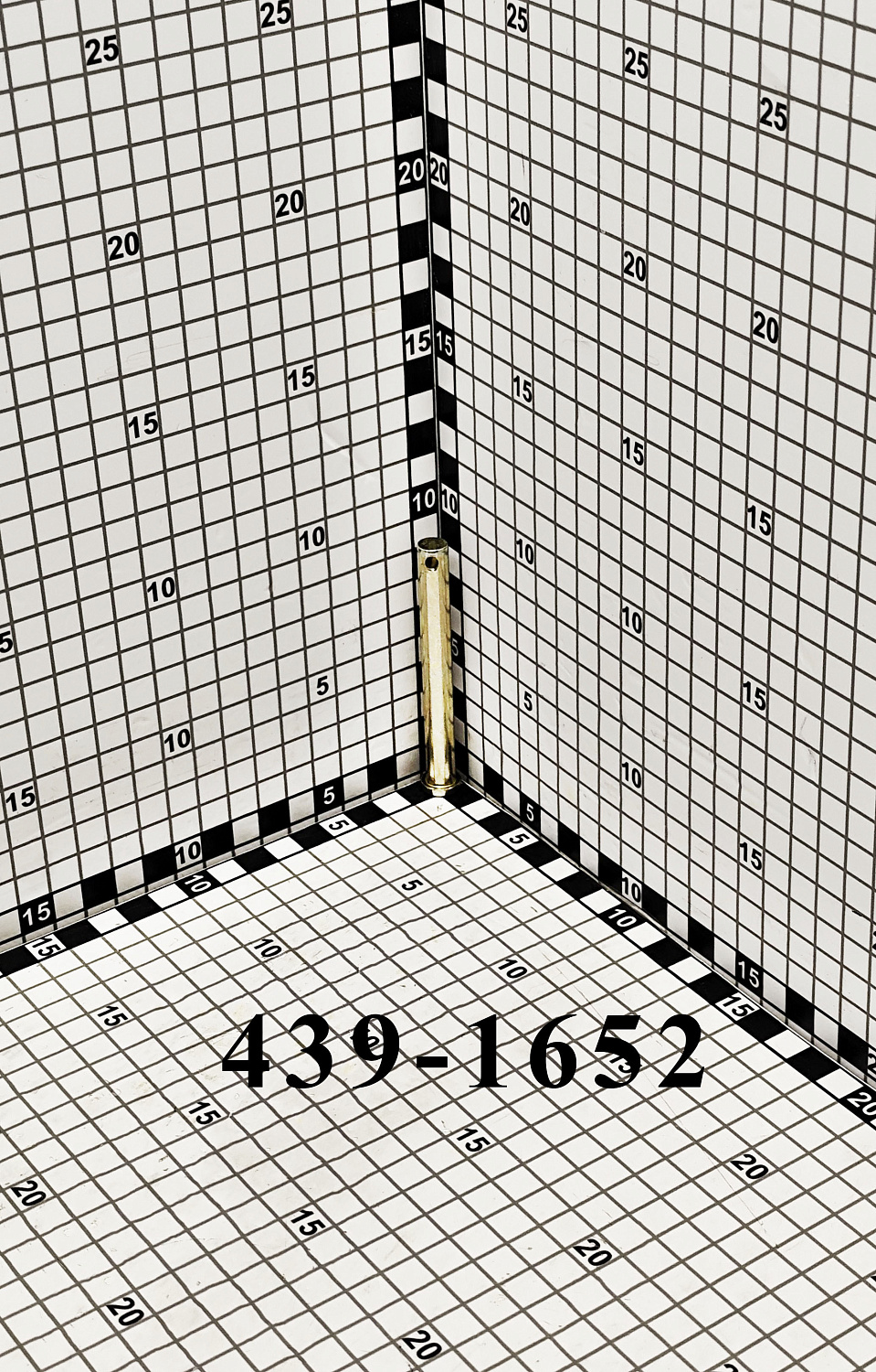 Палец 439-1652 CNHi
