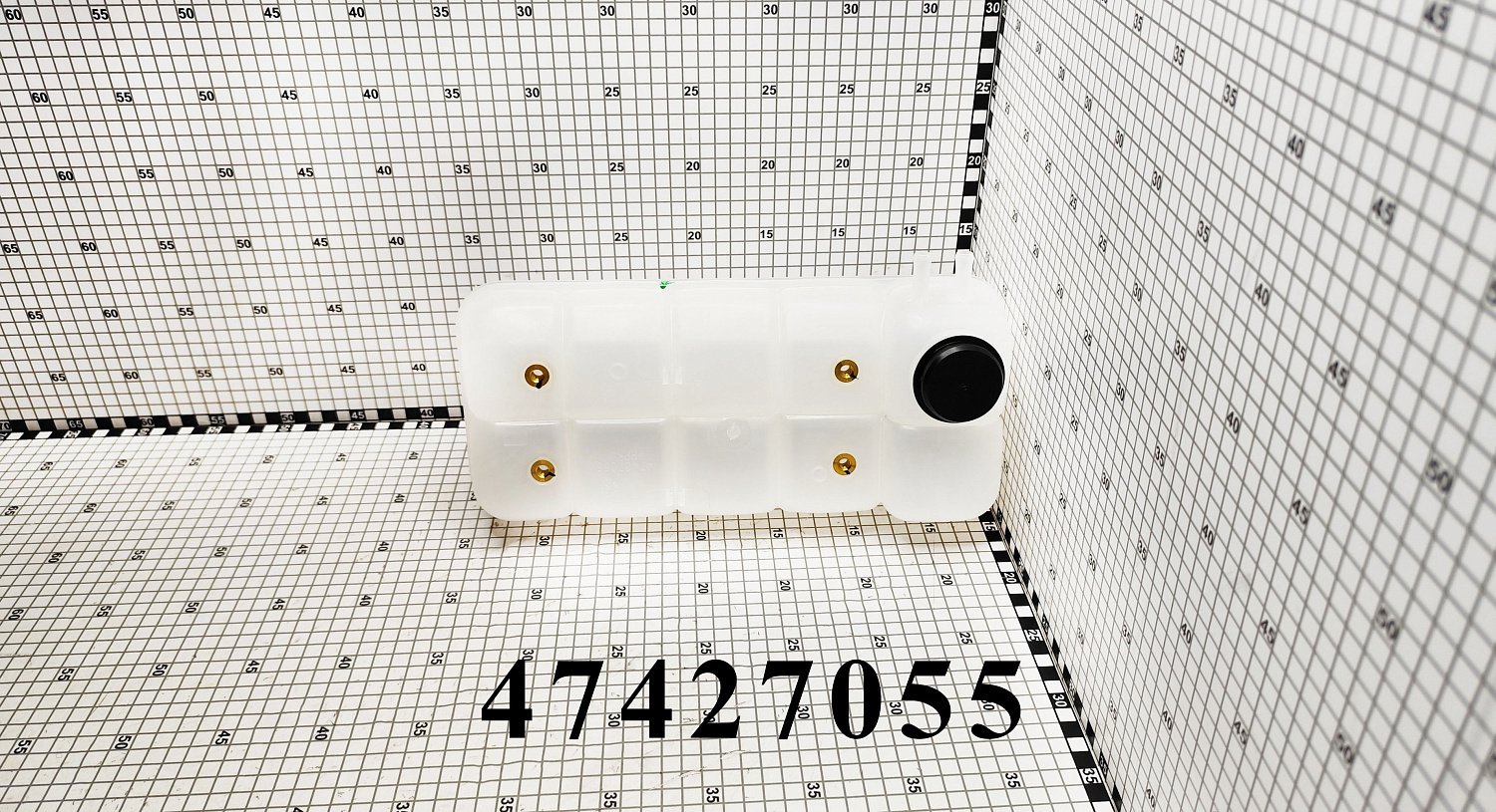 Бачок 47427055 CNHi