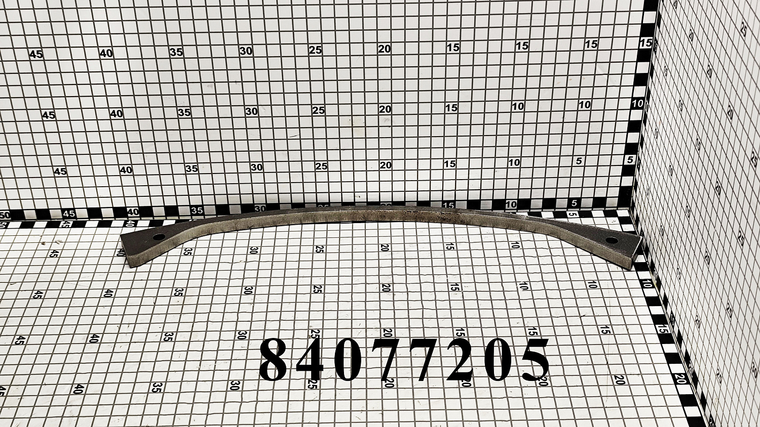 Пластина 84077205 CNHi