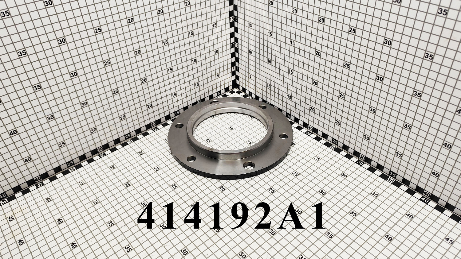 Фланец 414192A1 CNHi