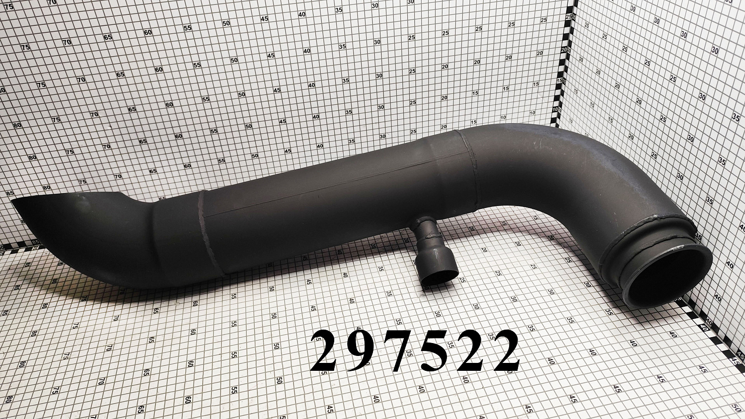 Труба выхлопная 297522A1 CNHi