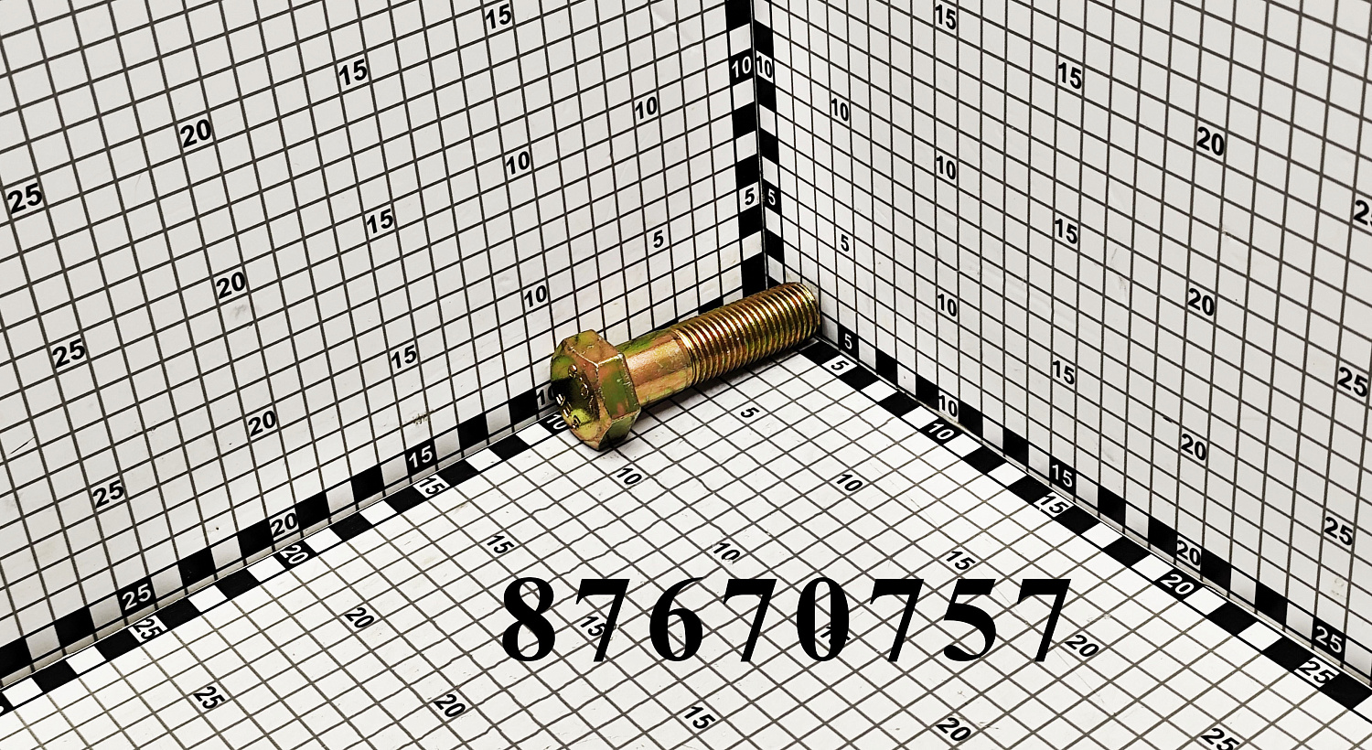 Болт колеса [М22X2.5X80] 87670757 CNHi