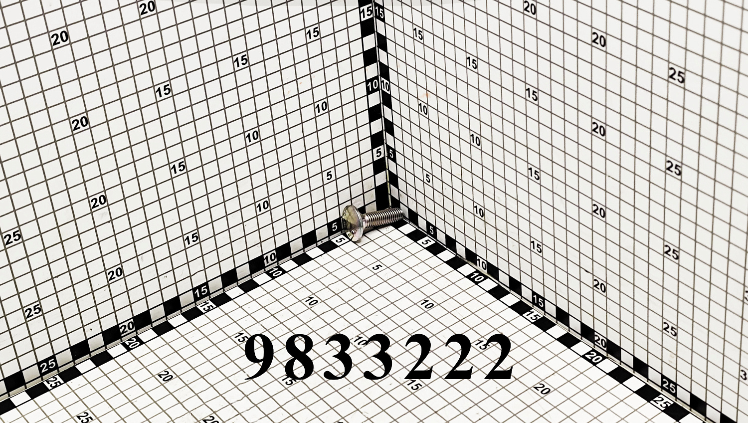 Болт 9833222 (89833222) CNHi
