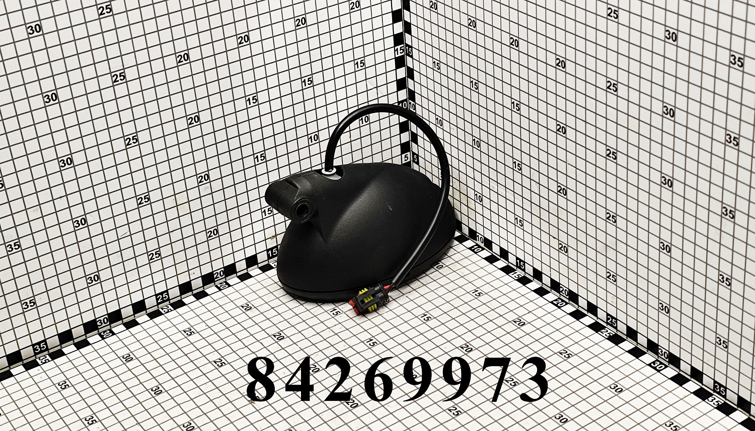 Фара правая 84269973 CNHi
