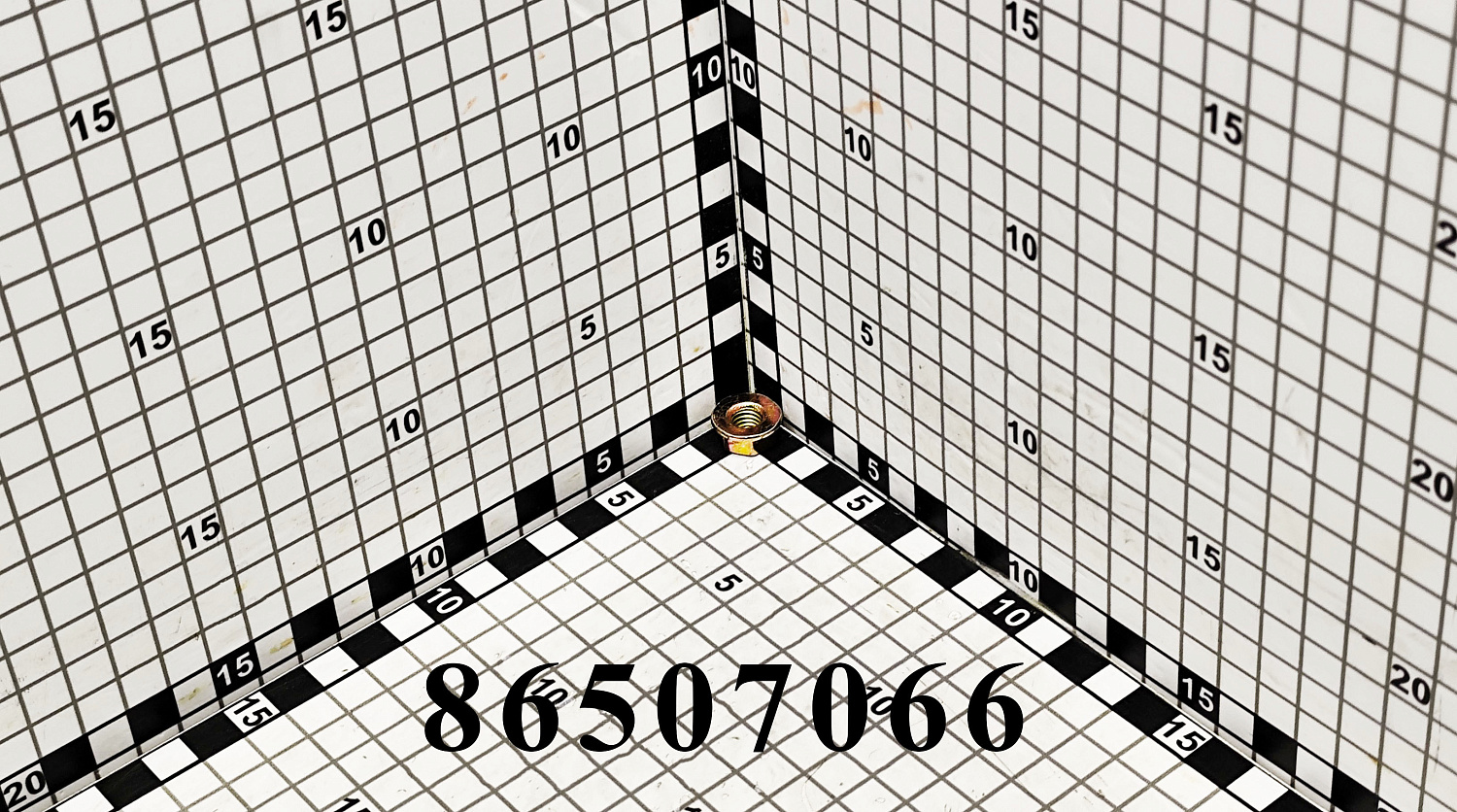 Гайка 86507066 CNHi