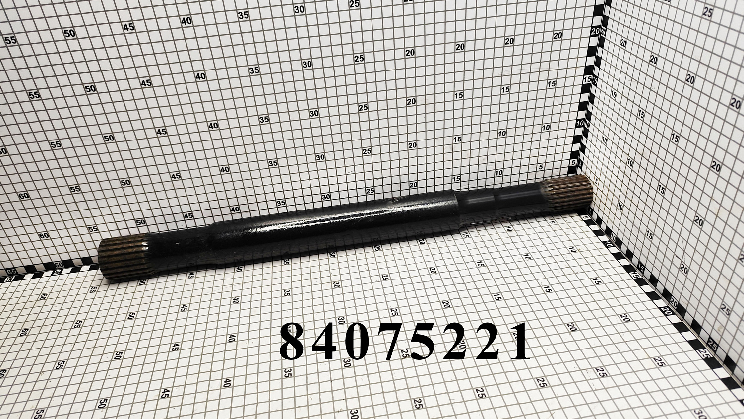 Вал 84075221 CNHi