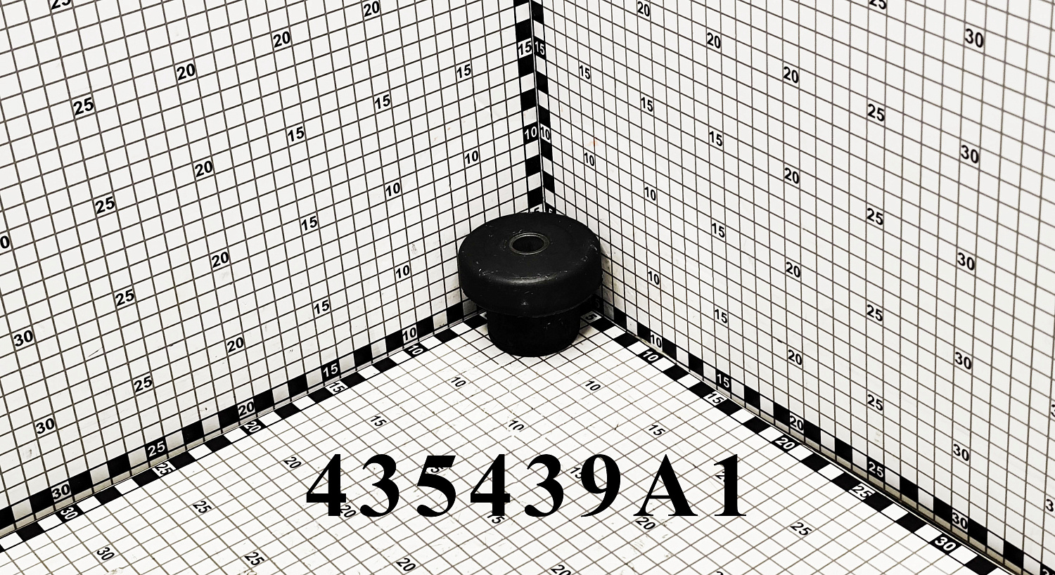 Подушка крепления двигателя 435439A1 CNHi