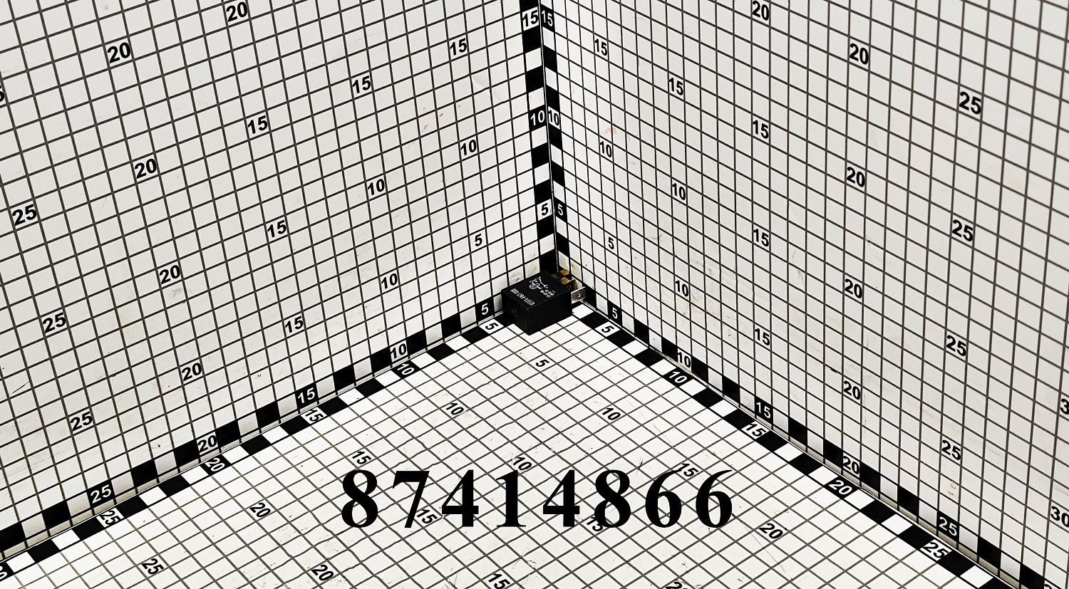 Реле 87414866 CNHi