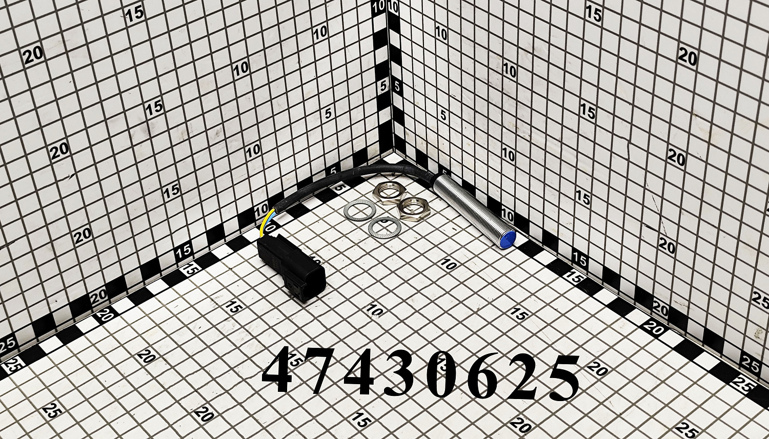 Датчик 47430625 CNHi