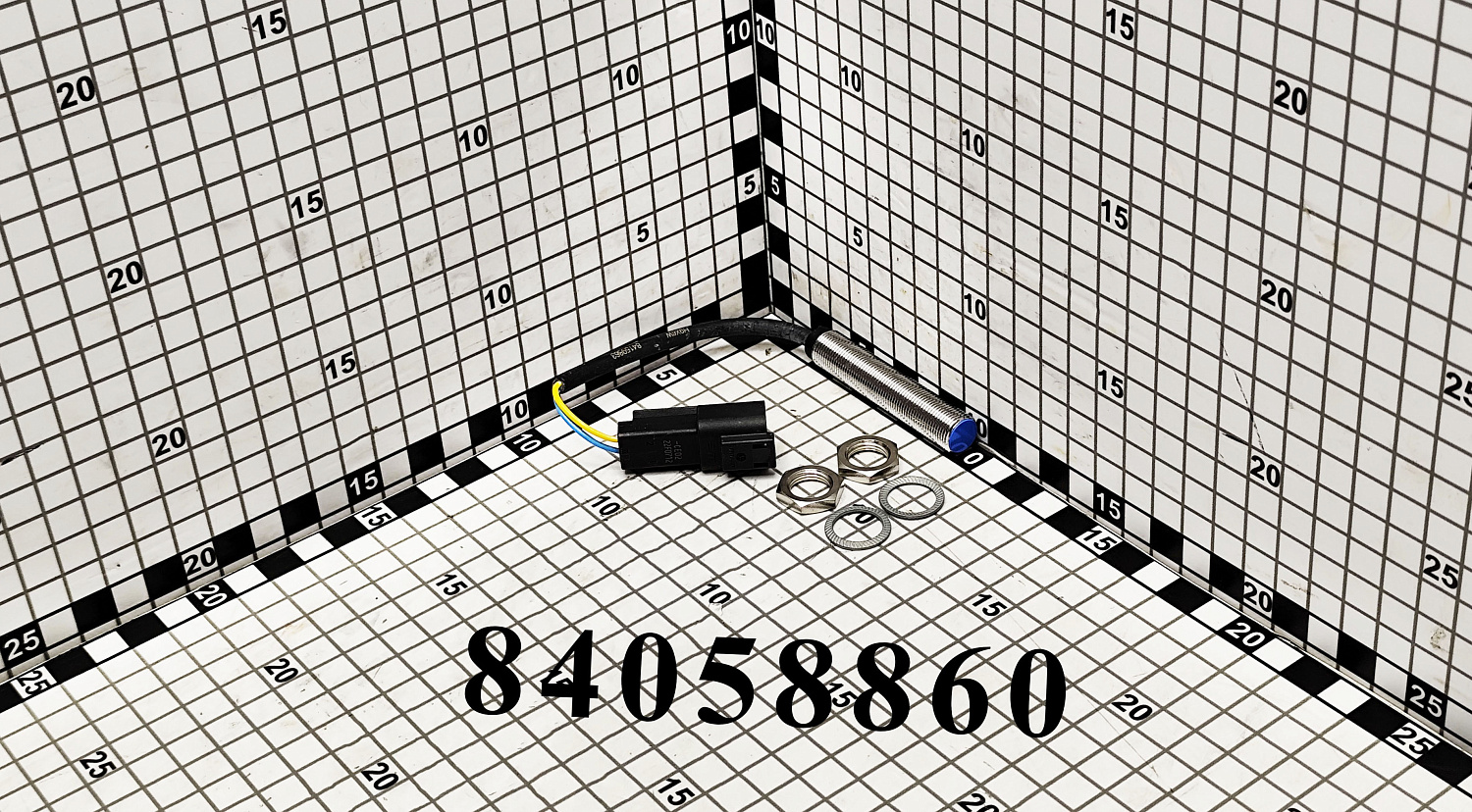 Датчик 84058860 CNHi
