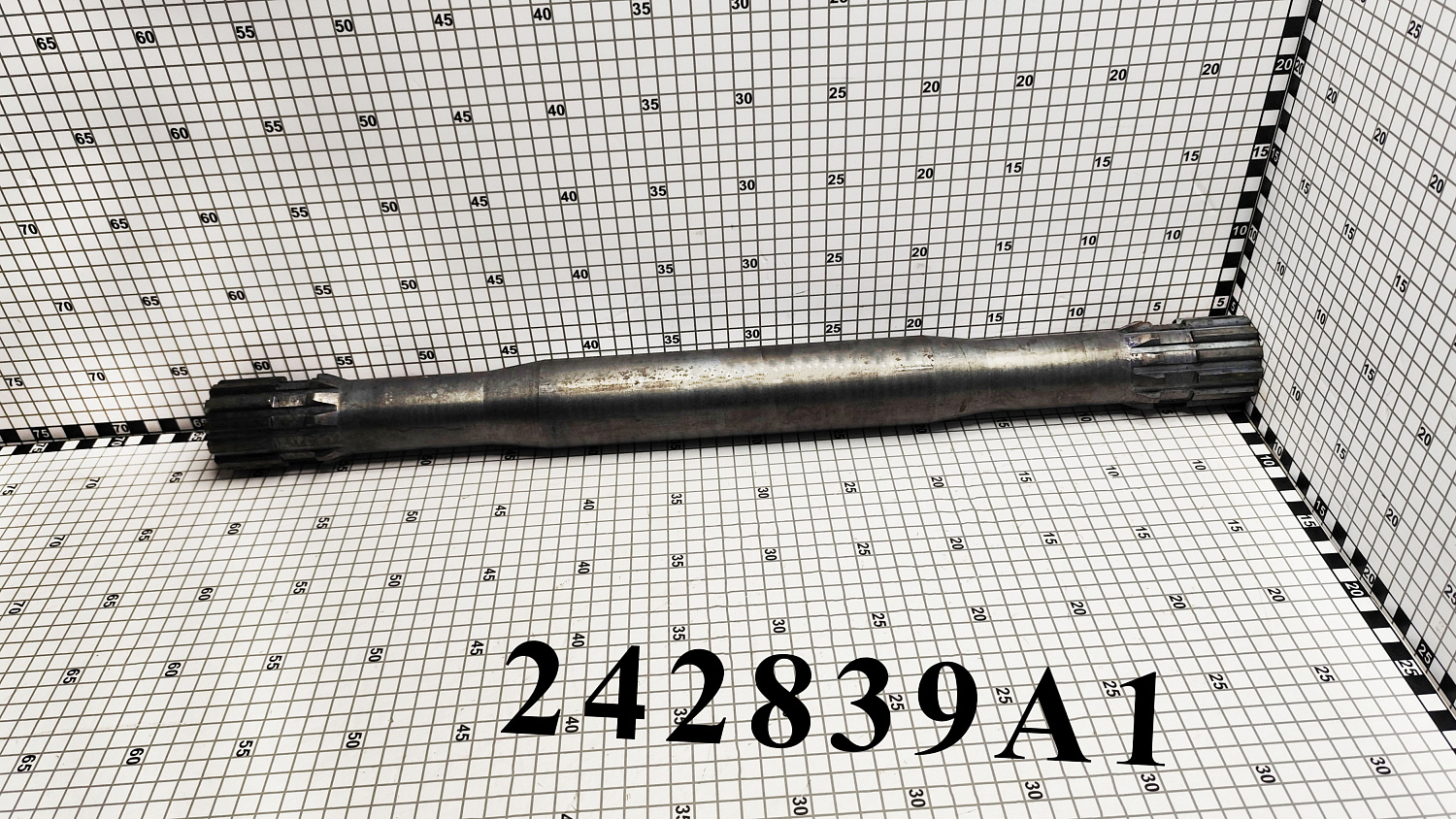 Вал 242839A1 CNHi