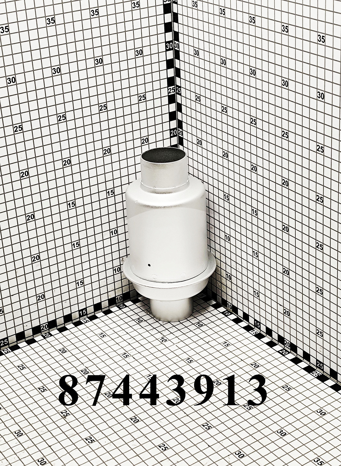 Клапан 87443913 CNHi