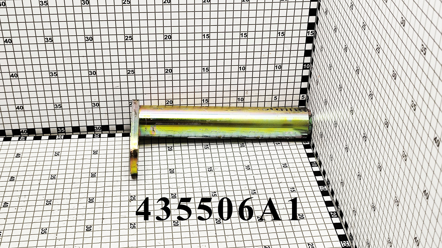 Палец 435506A1 CNHi