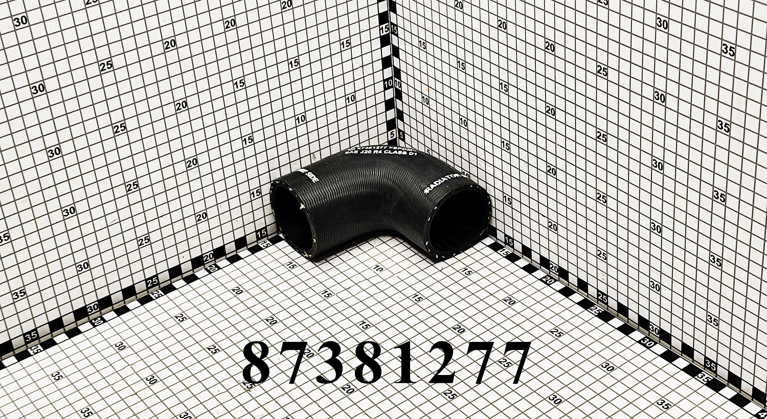 Шланг 87381277 CNHi