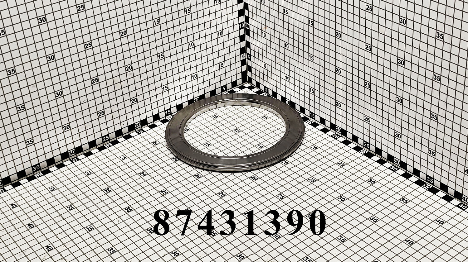 Пластина 87431390 CNHi