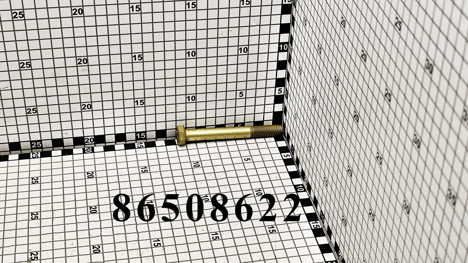 Болт 86508622 CNHi