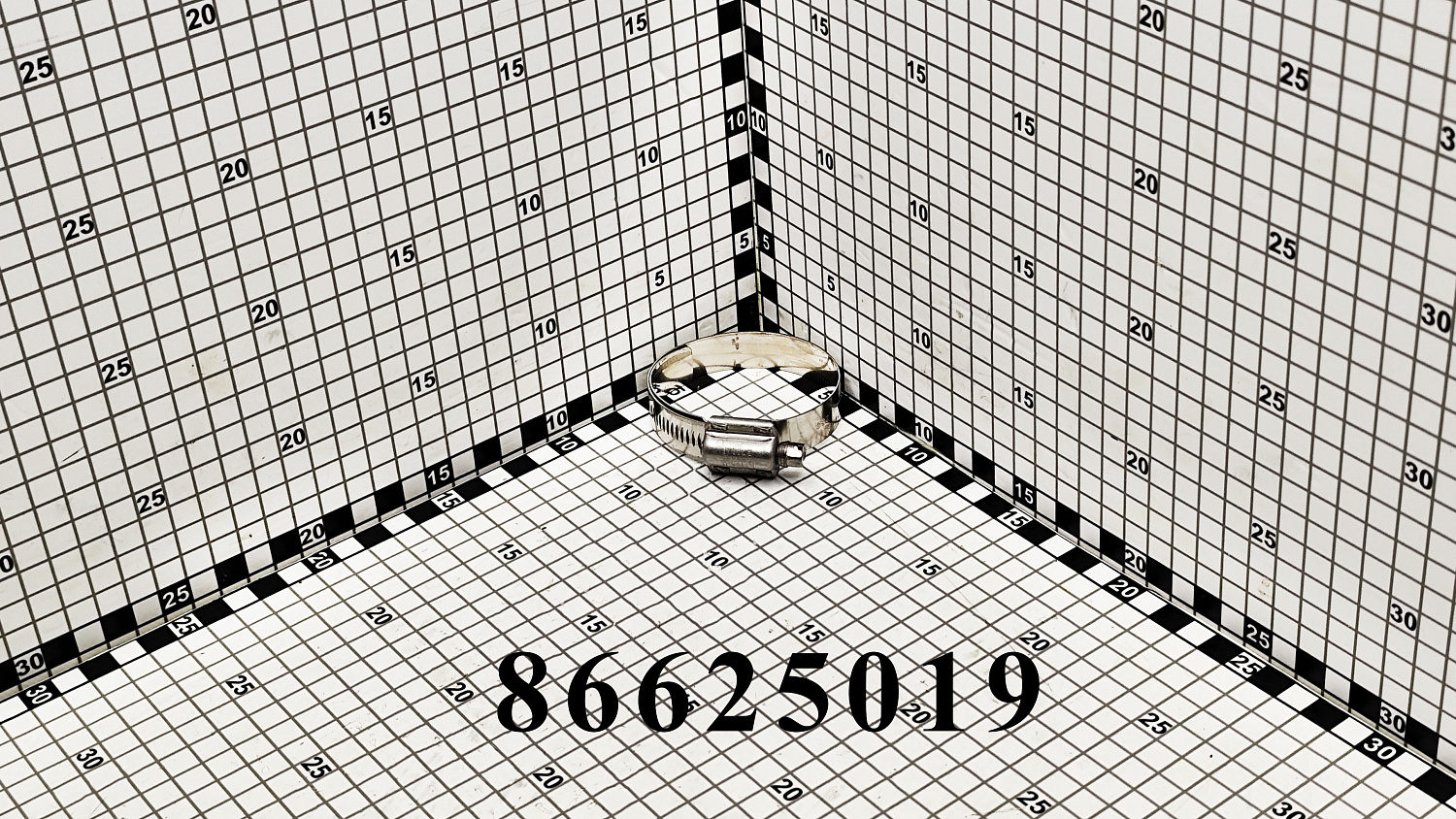 Хомут 86625019 CNHi