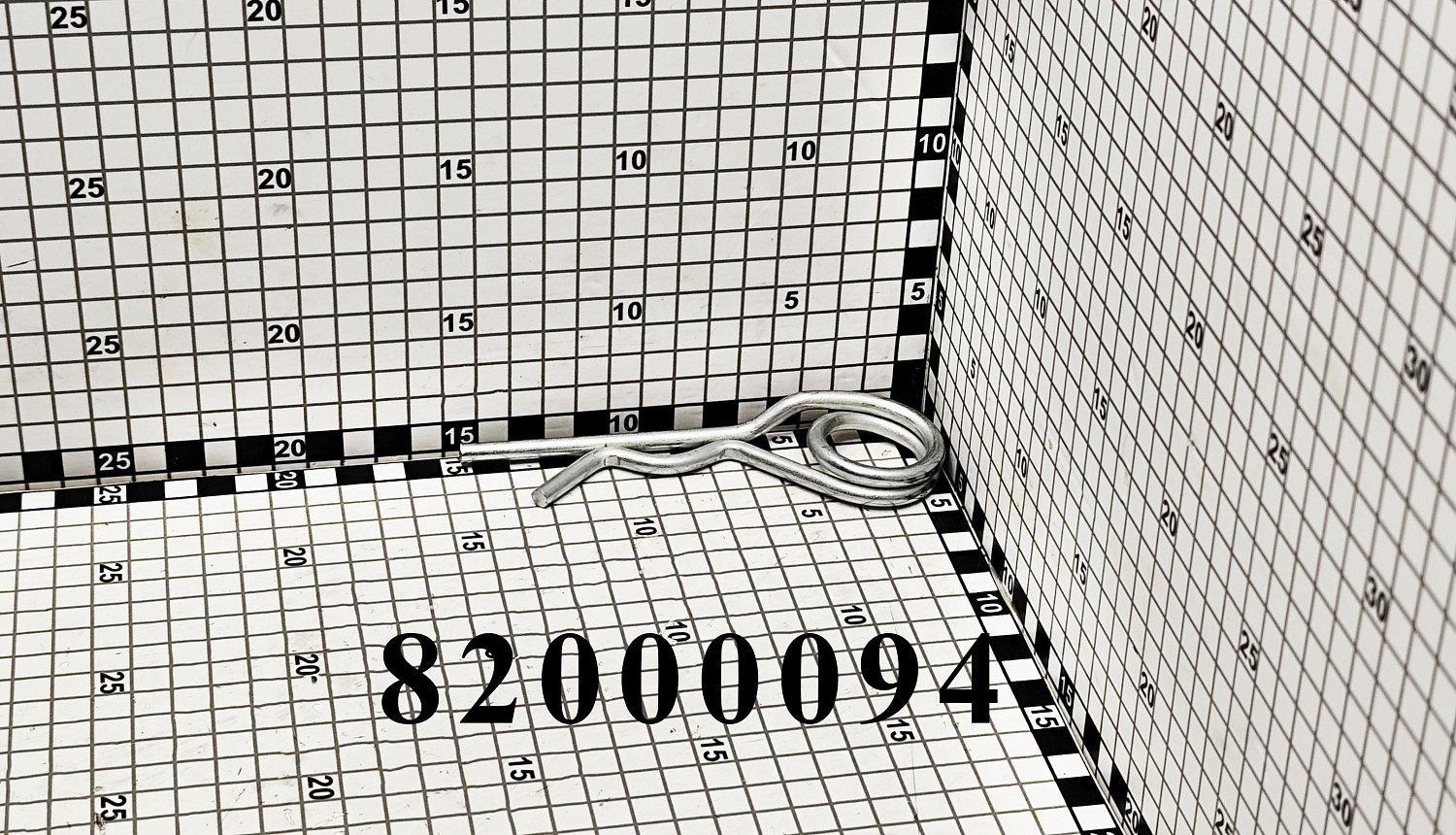 Шплинт 82000094 CNHi