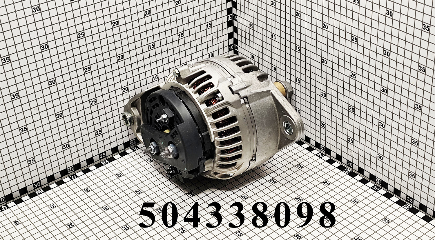 Генератор 504338098 CNHi