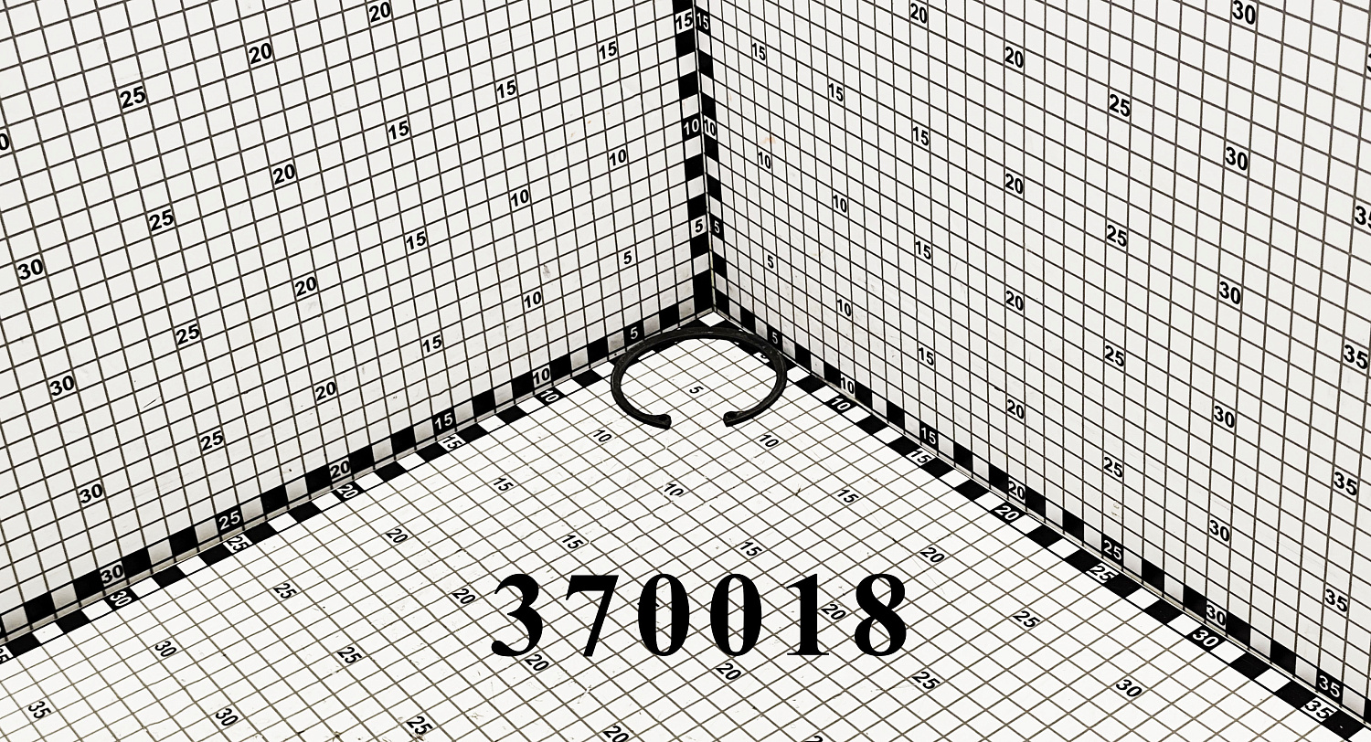 Кольцо стопорное 370018 CNHi
