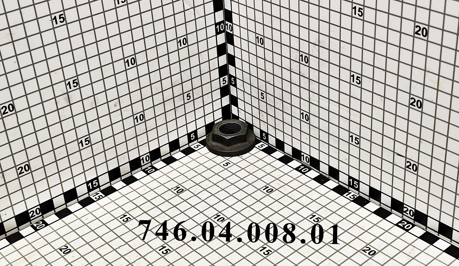 Гайка  746.04.008.01
