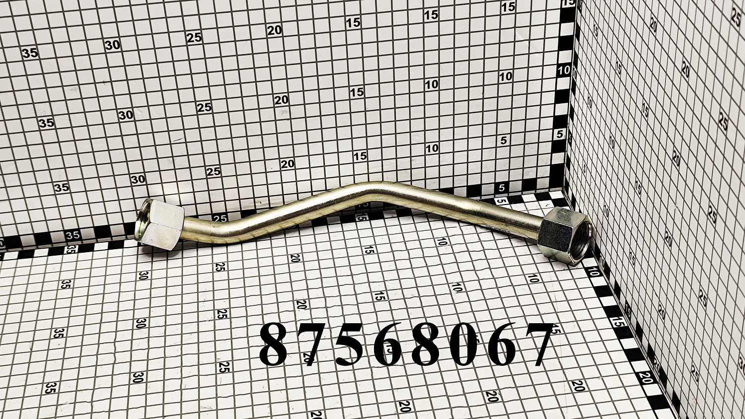 Трубка 87568067 CNHi