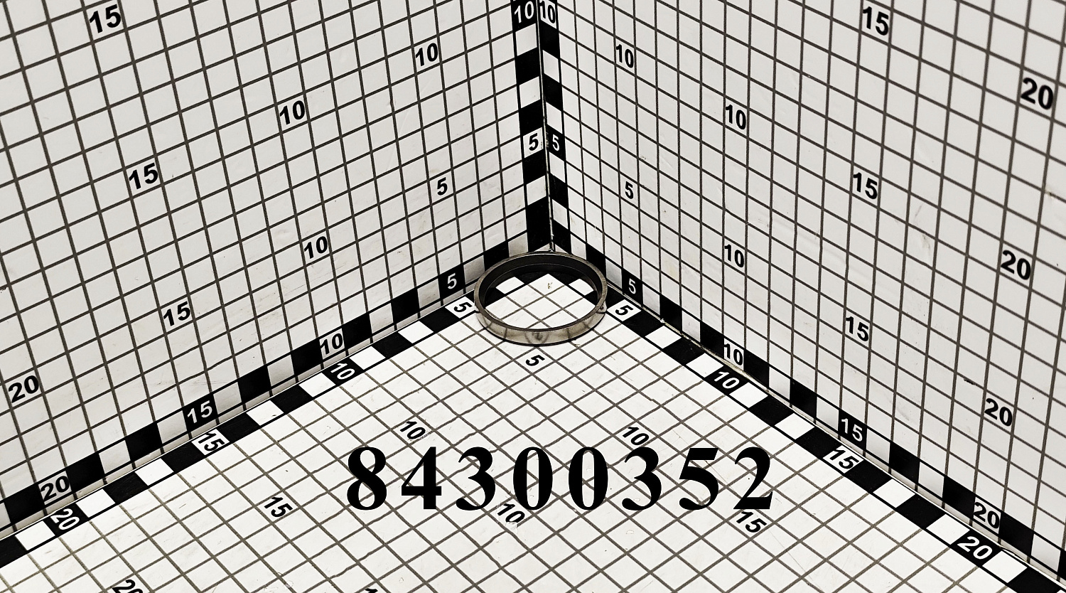 Седло клапана 84300352 CNHi