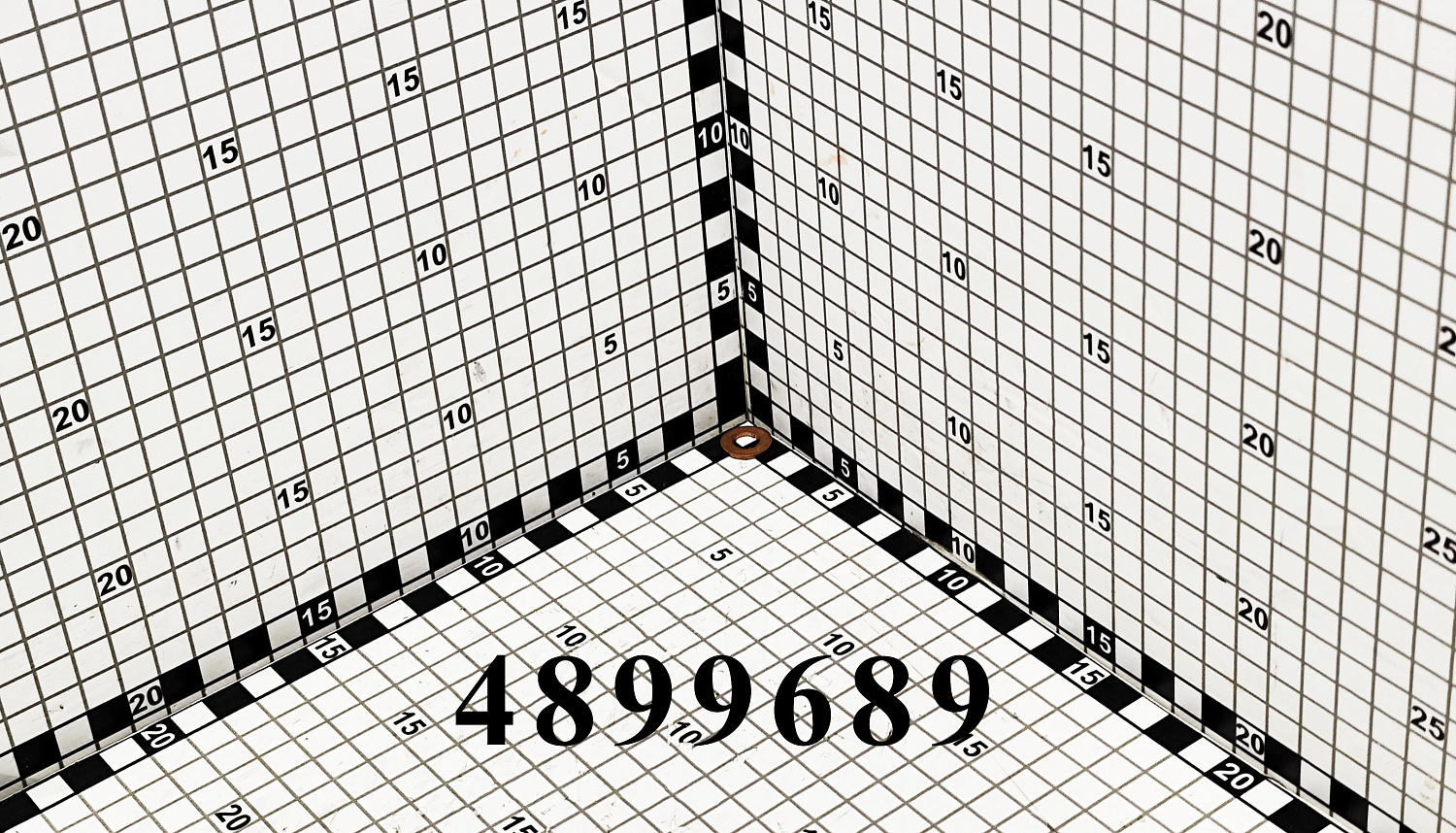 Шайба под форсунку 4899689 CNHi