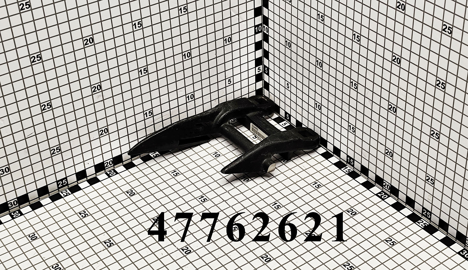 Палец крайний правый 47762621 CNHi