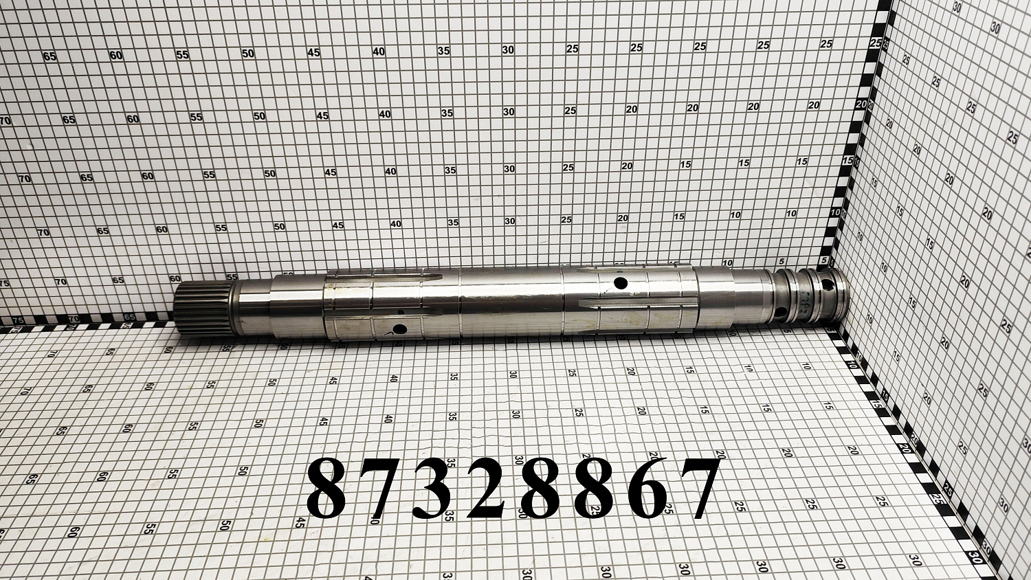 Вал 87328867 CNHi