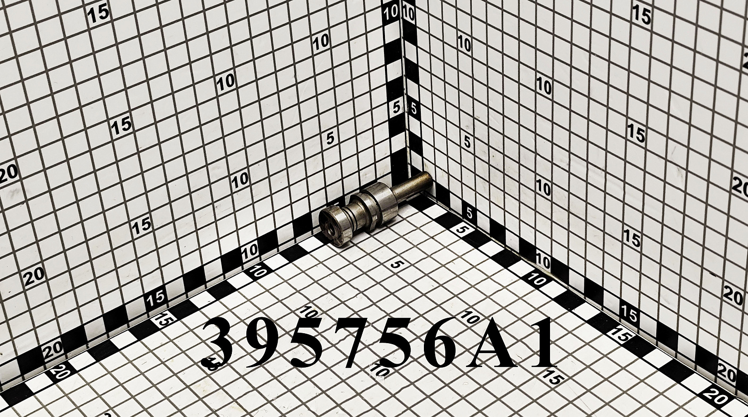 Золотник 395756A1 CNHi
