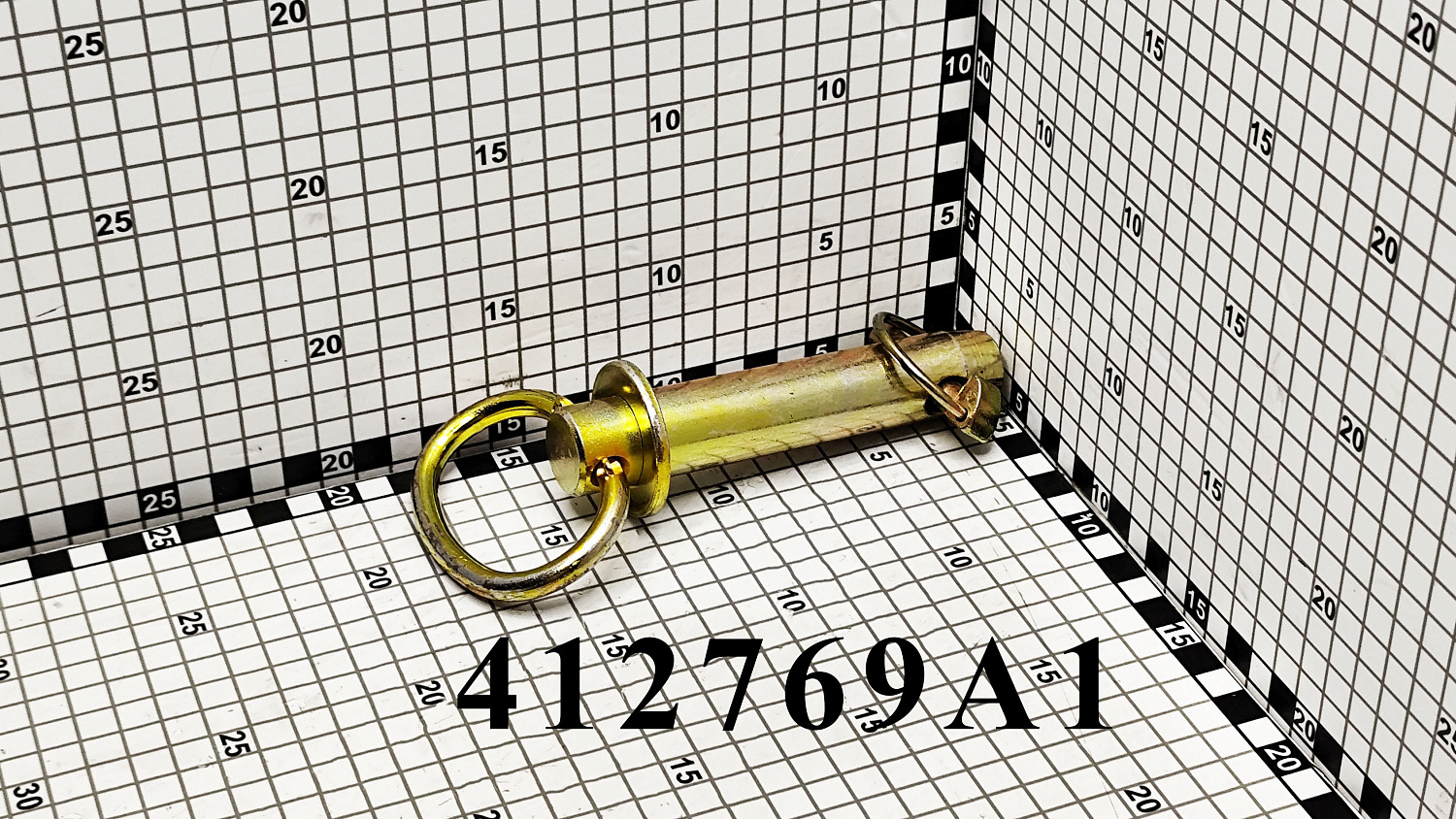 Палец 412769A1 CNHi