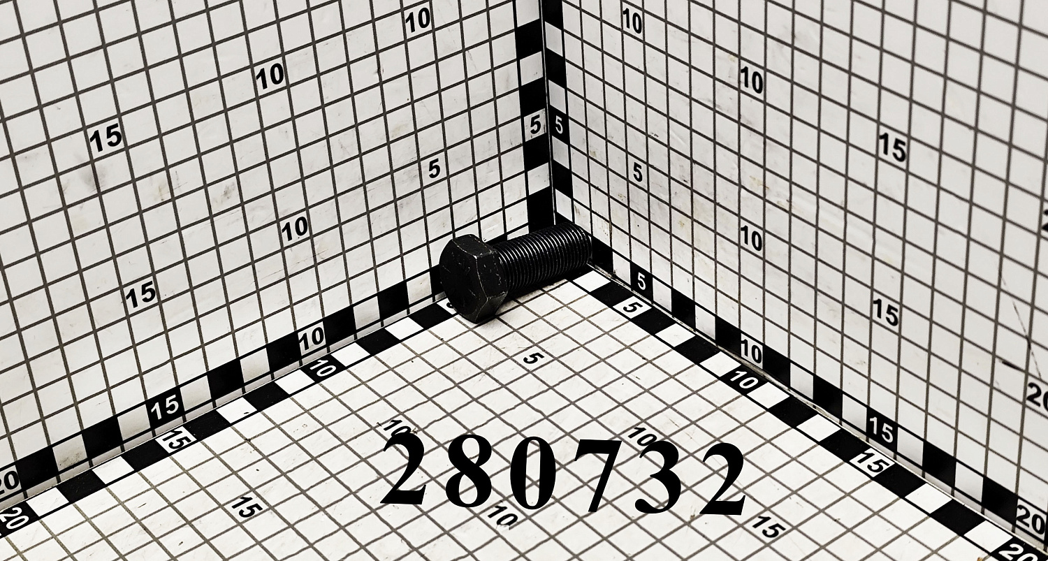 Болт 280732 CNHi