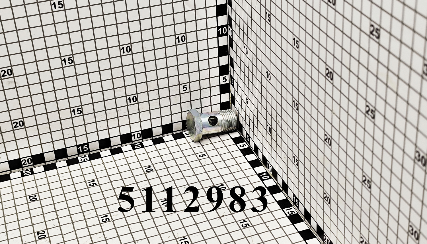 Болт 5112983 CNHi