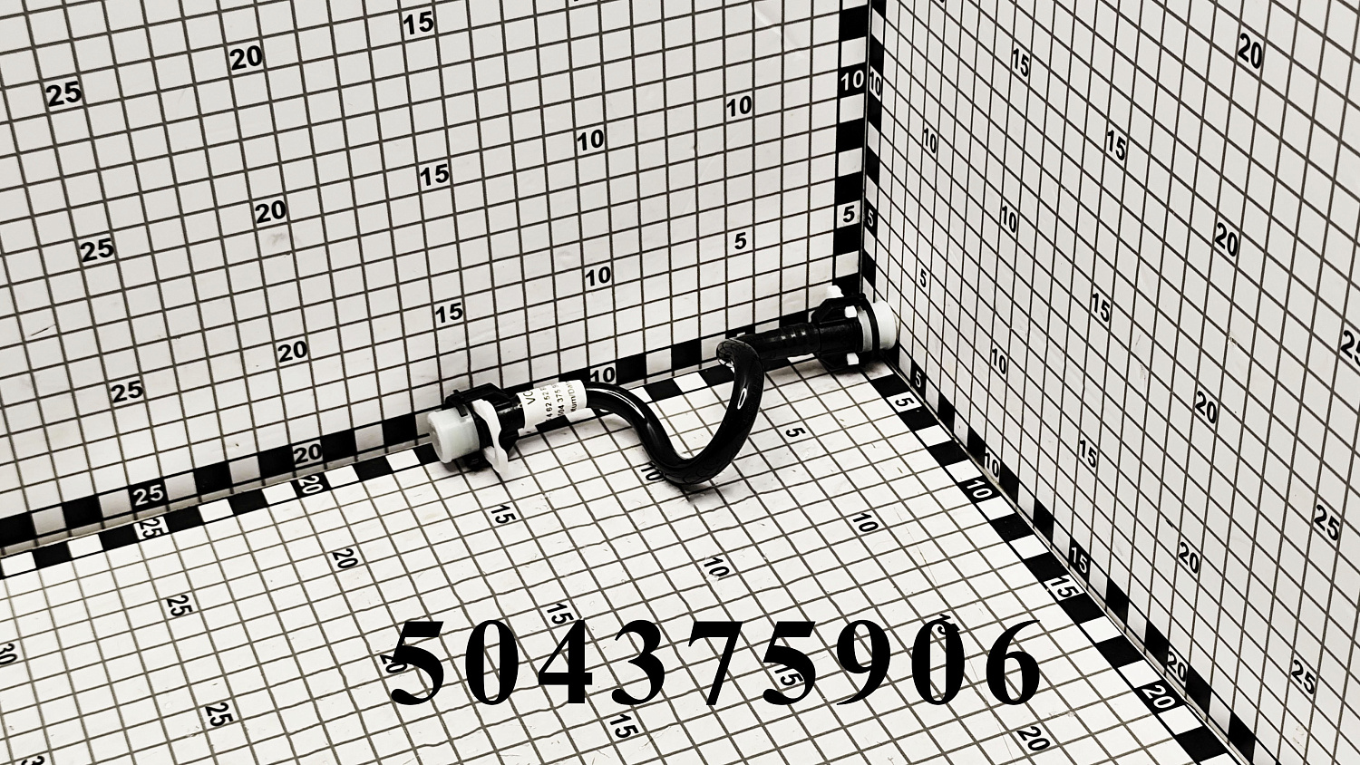 Трубка топливная 504375906 CNHi
