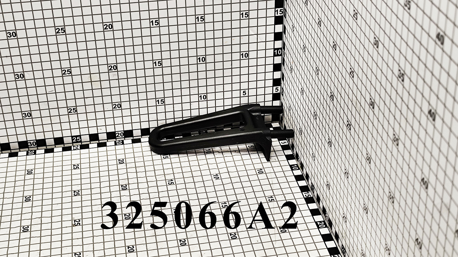 Кожух 325066A2 CNHi