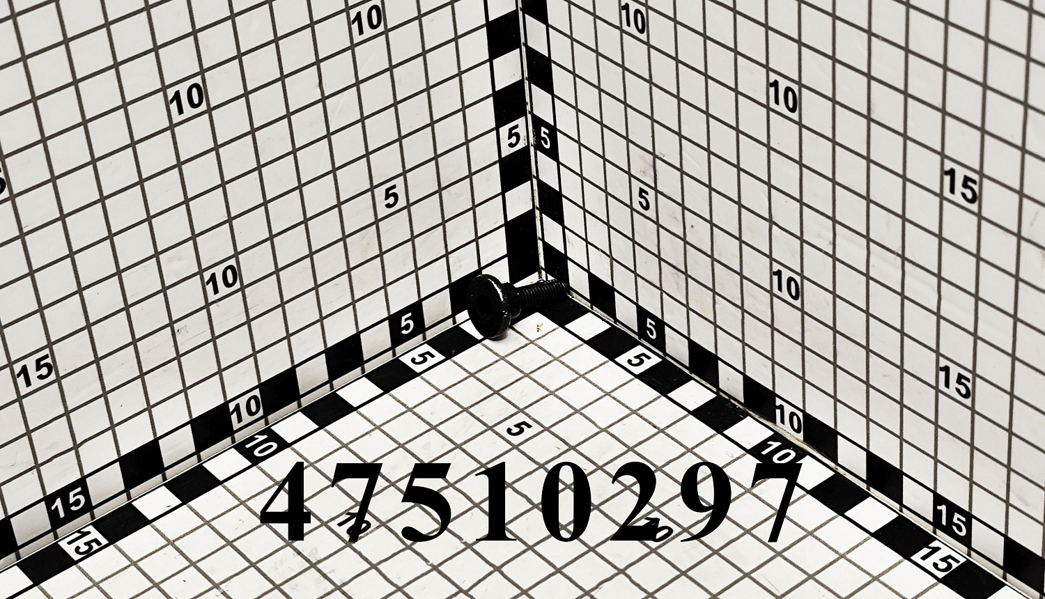Винт 47510297 CNHi