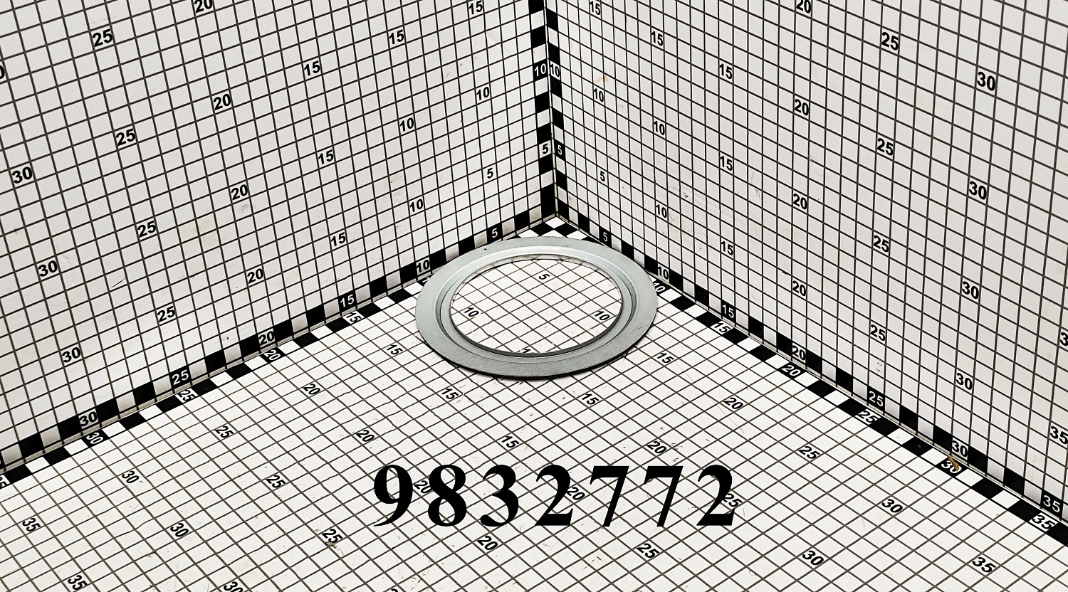 Кольцо 9832772 CNHi