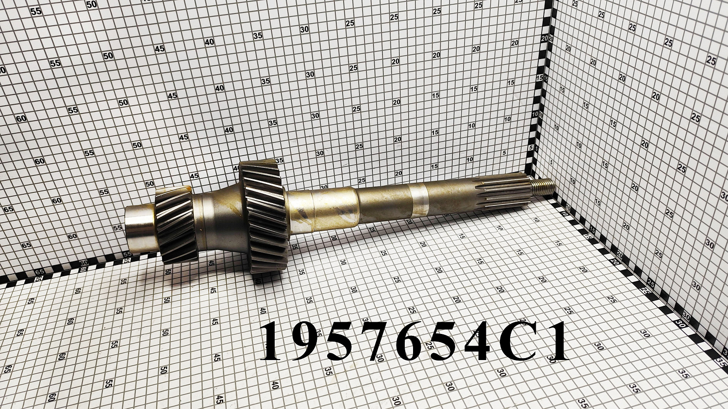 Вал 1957654C1 CNHi