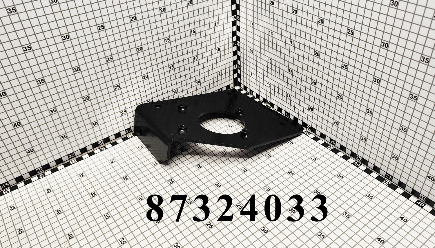 Пластина 87324033 CNHi