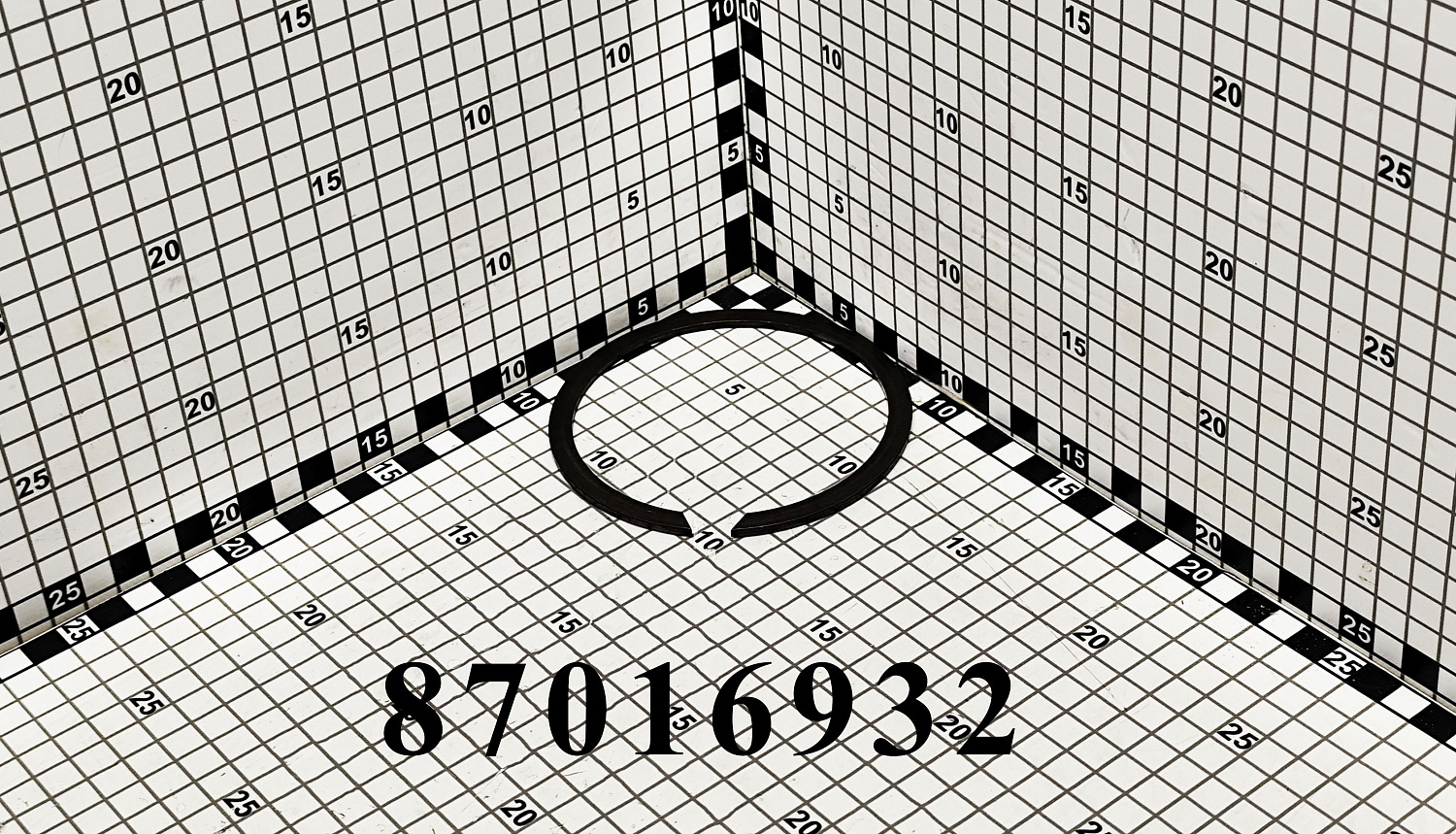 Кольцо 87016932 CNHi