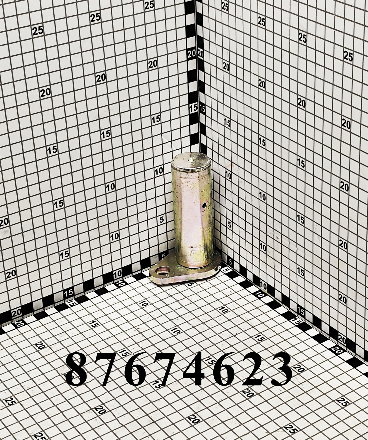 Палец 87674623 CNHi