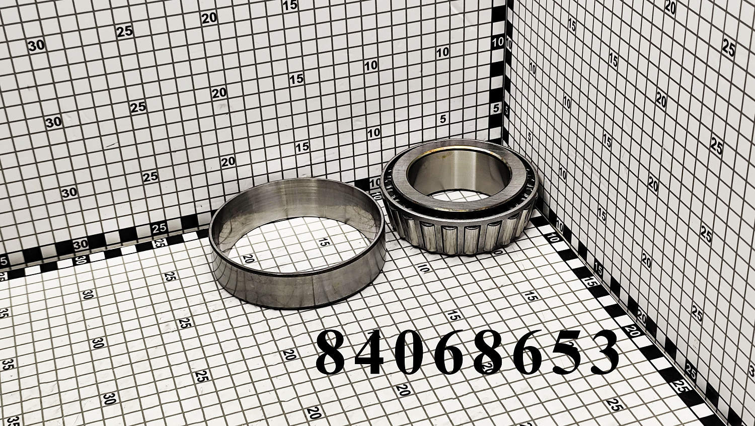Подшипник 84068653 CNHi