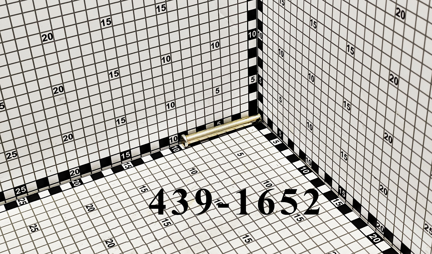 Палец 439-1652 CNHi