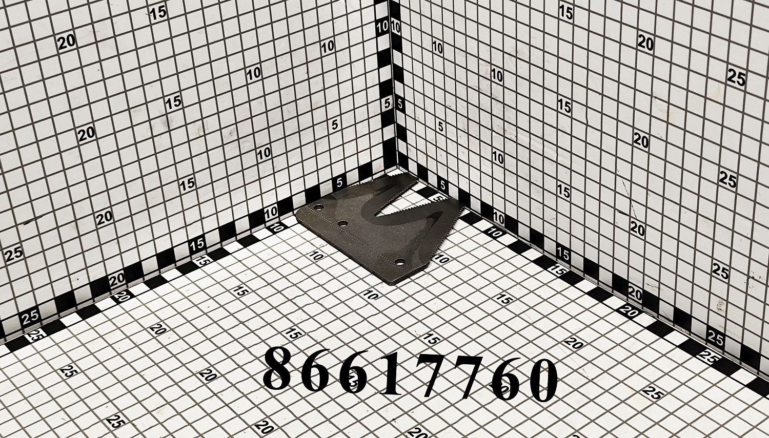 Сегмент ножа правый 86617760 CNHi