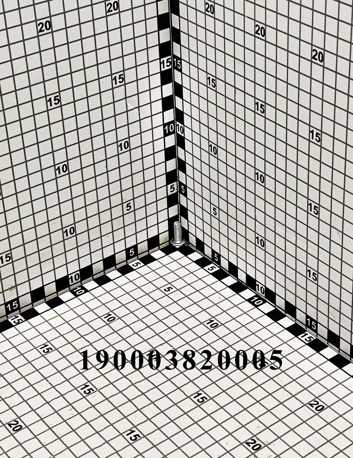 Болт 190003820005 (86511829) CNHi